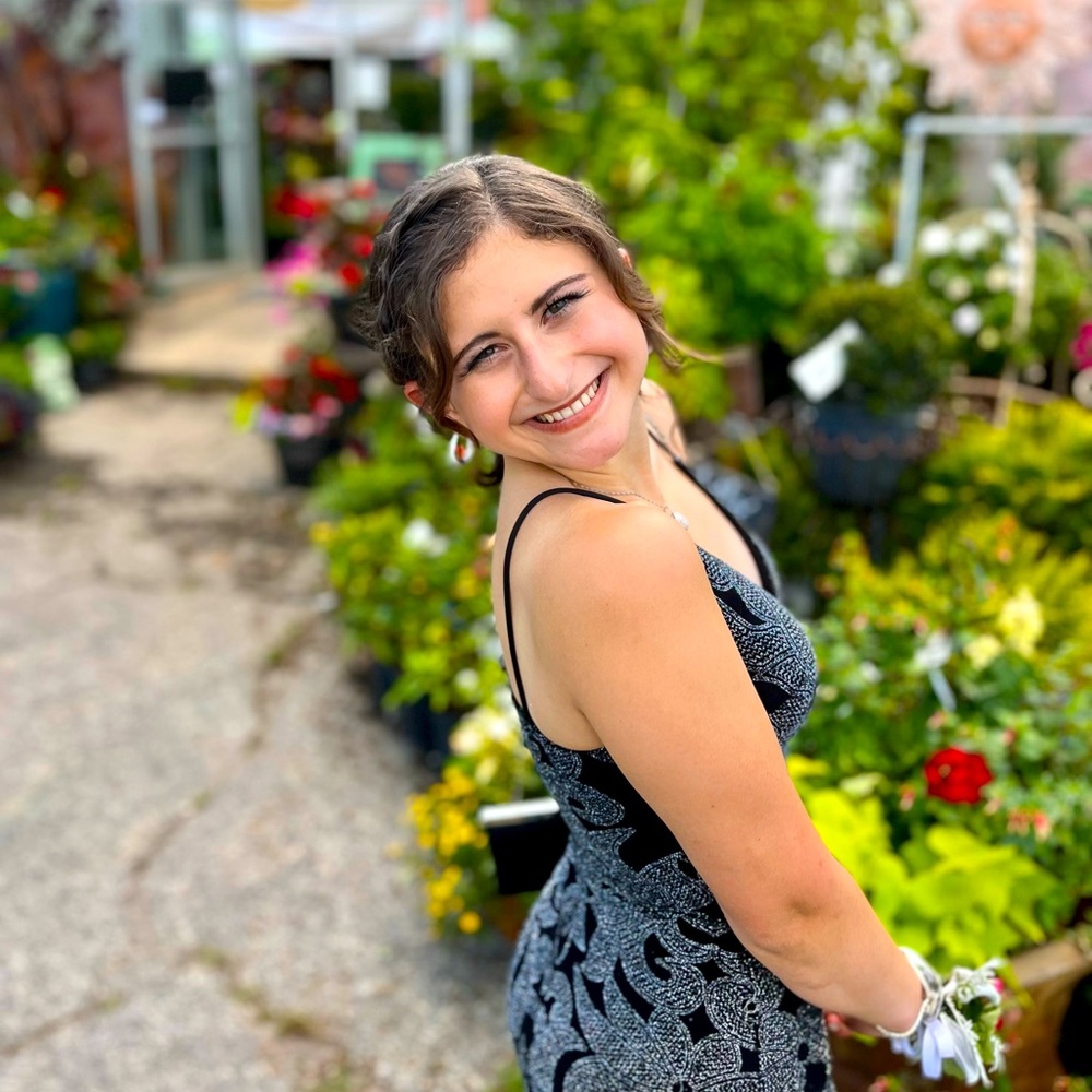 Meet your Posher, Sarah Grace